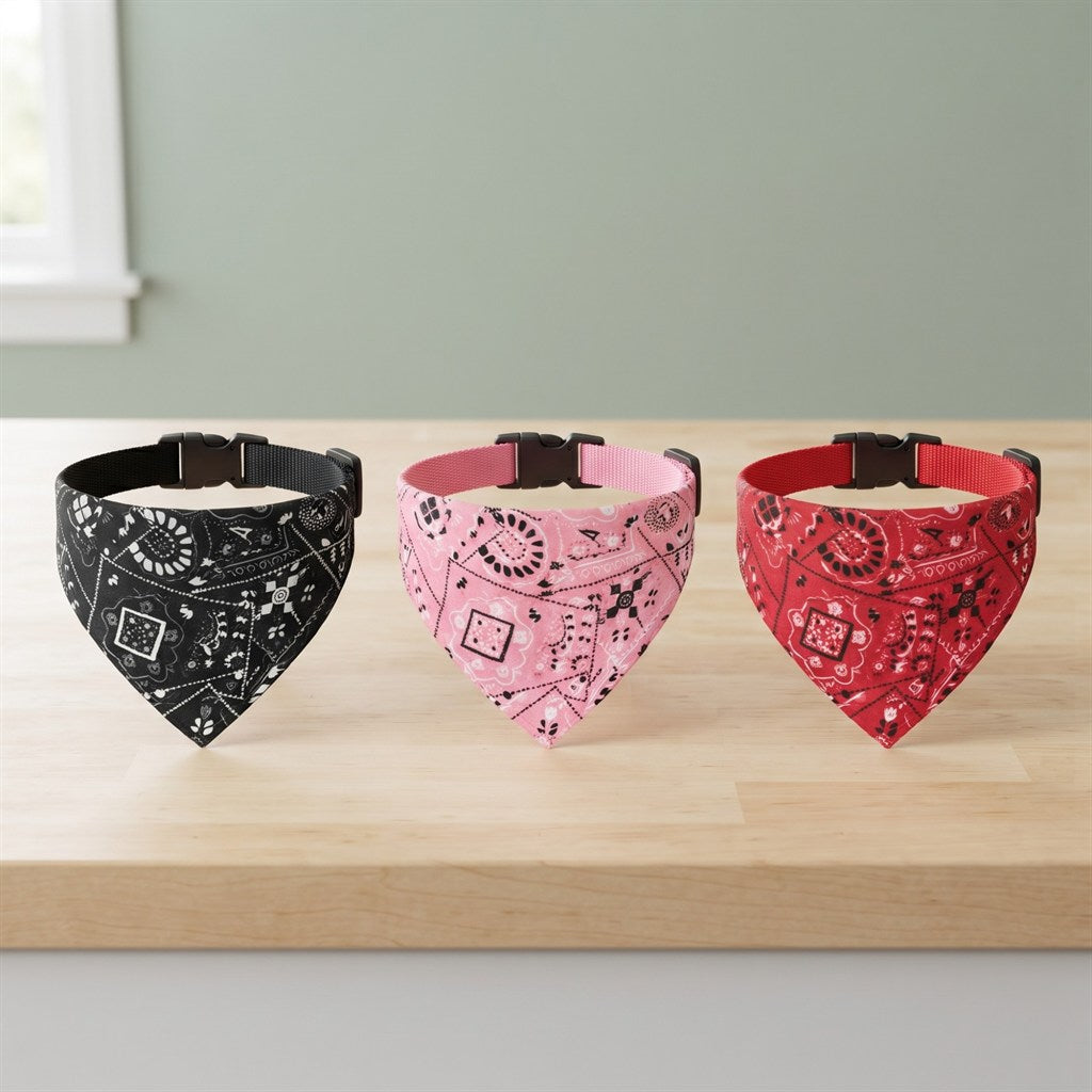 Bandana pour chien cousu sur collier réglable, motif bandana classique, coloris noir, rose et rouge